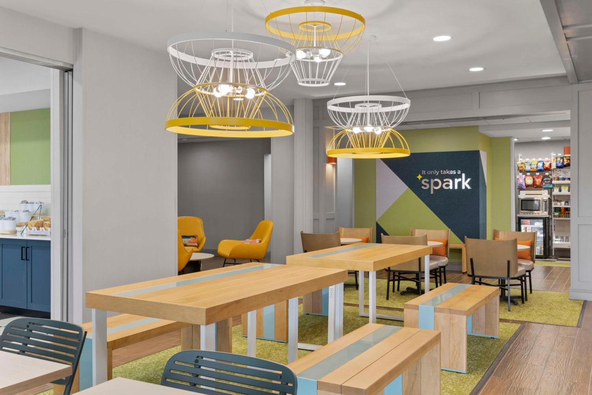 Spark By Hilton Newcomerstown Exteriér fotografie